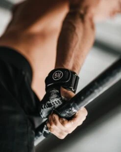 RooGrips Fingerless Grips 11 RooGrips Fingerless Grips -Fitness Equipment Discount KG0005 WEB4 hixeic