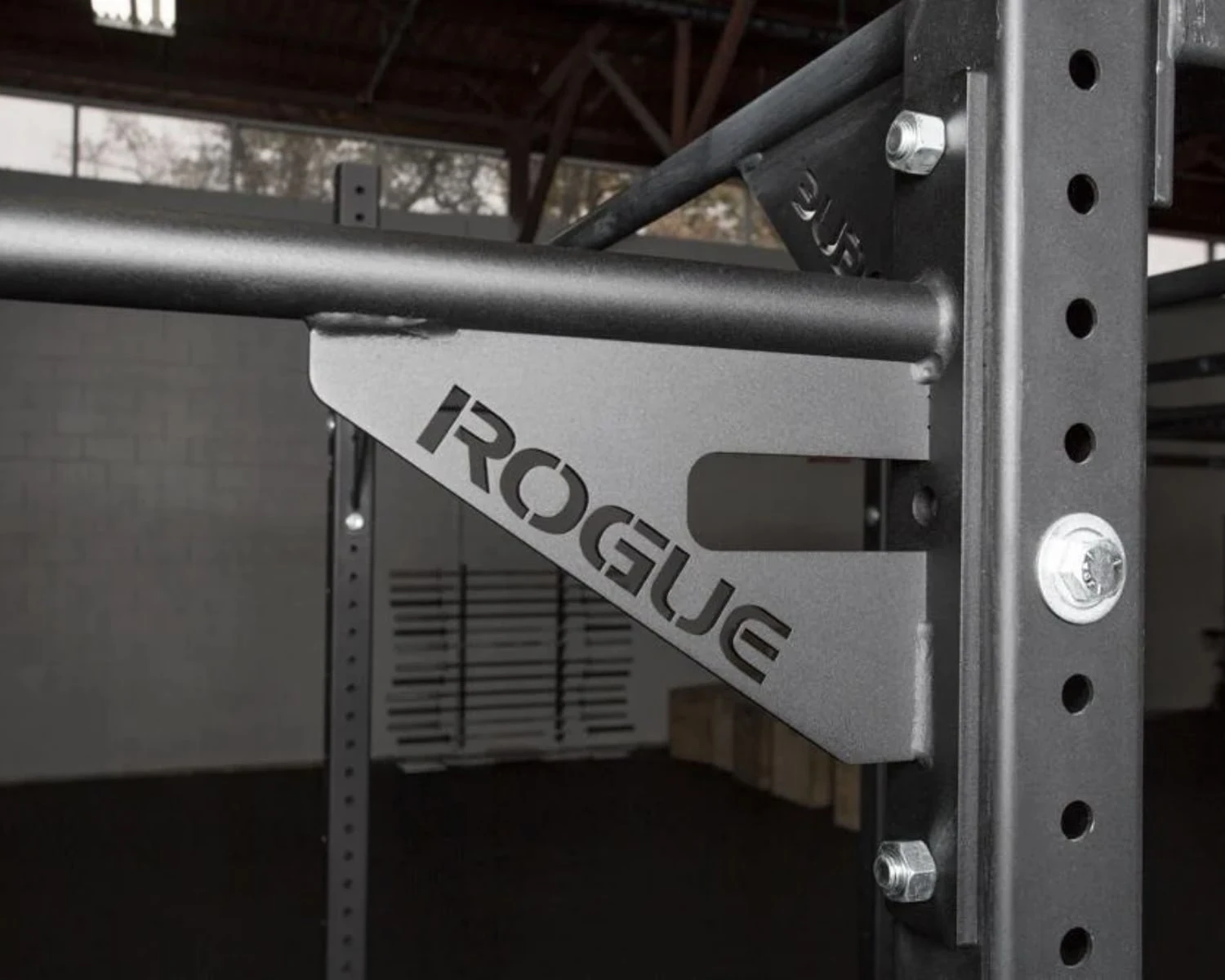 Rogue 70" Single Pull-up Bar 2.0 4 Rogue 70" Single Pull-up Bar 2.0 - Image 2